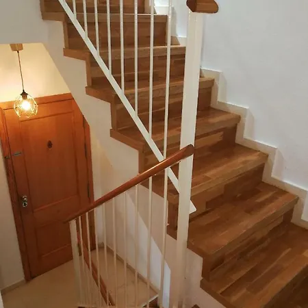Duplex Ancha Con Wifi Y Parking *