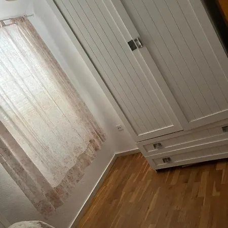 Apartment Duplex Ancha Con Wifi Y Parking